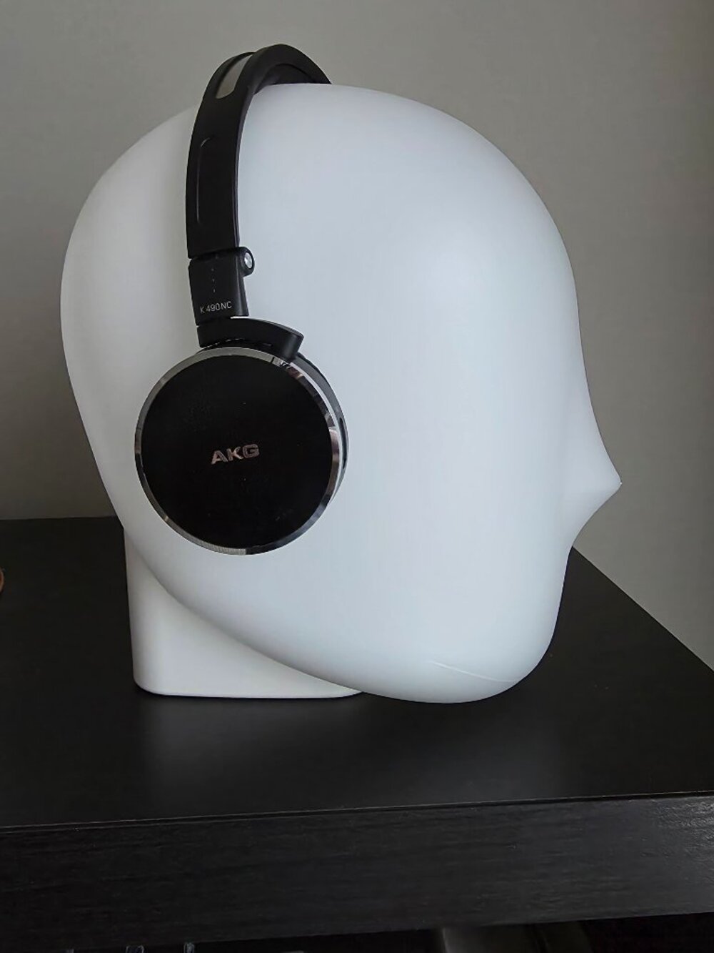 AKG K490NC High-Res Noise Cancelling Headphones